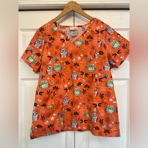 Scrub top. Size Large